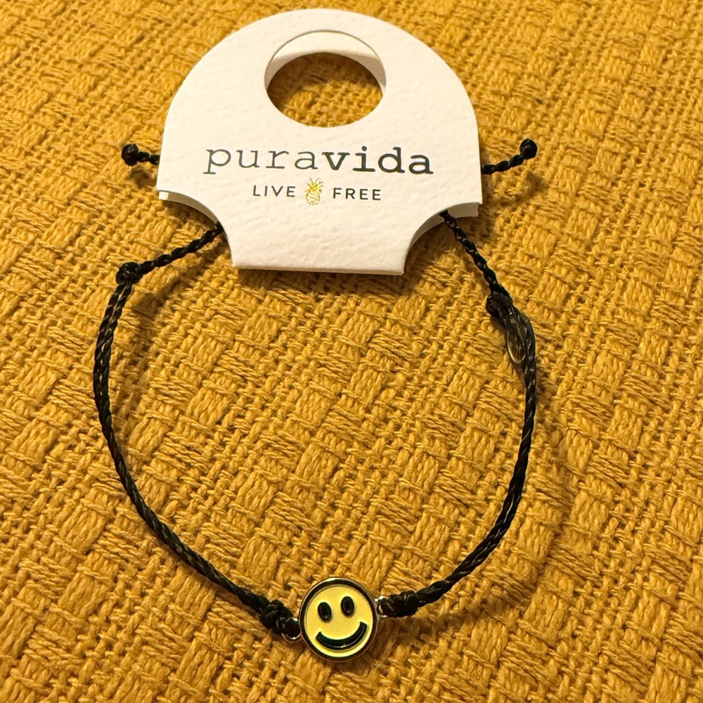 Pura Vida Enamel Happy Face Bracelet NWT